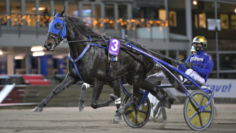 Travtips V85: Långfredag på Färjestad!