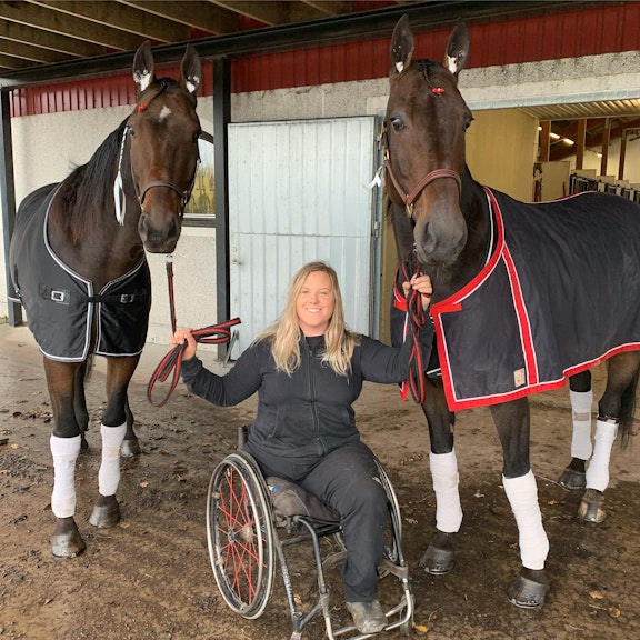 ECB6 C3 CA 0 B78 4 F34 8118 6 E10 B109 DEFF