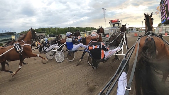 9 E26 E3 F1 1604 427 F B51 D 345 DD2848 FE2