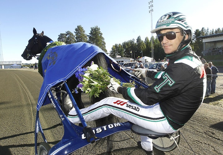 1200Px Johnny Takter Beanie M M 2011