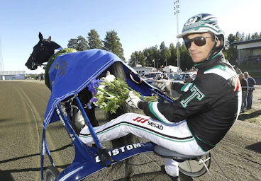 1200Px Johnny Takter  Beanie M M 2011