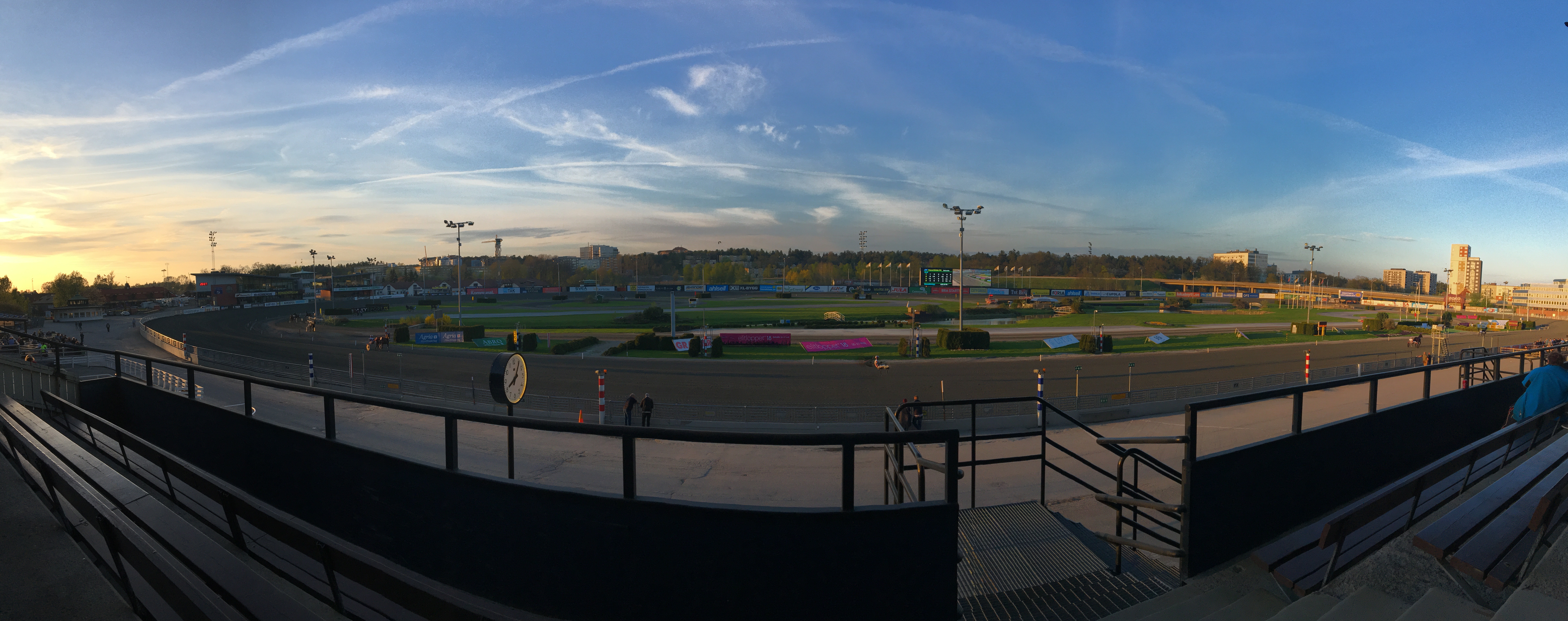 V64-kvällen på Solvalla 12 juni