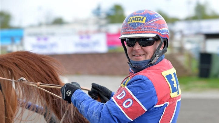 DANIEL OLSSON I SULKY