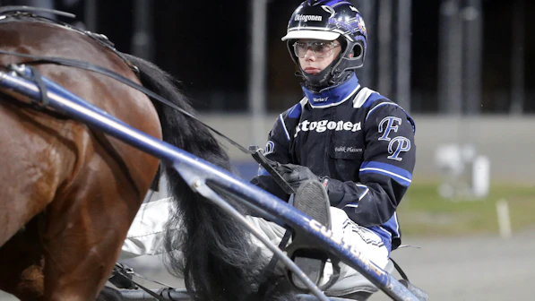 Plassen Fredrik sulky 1 2