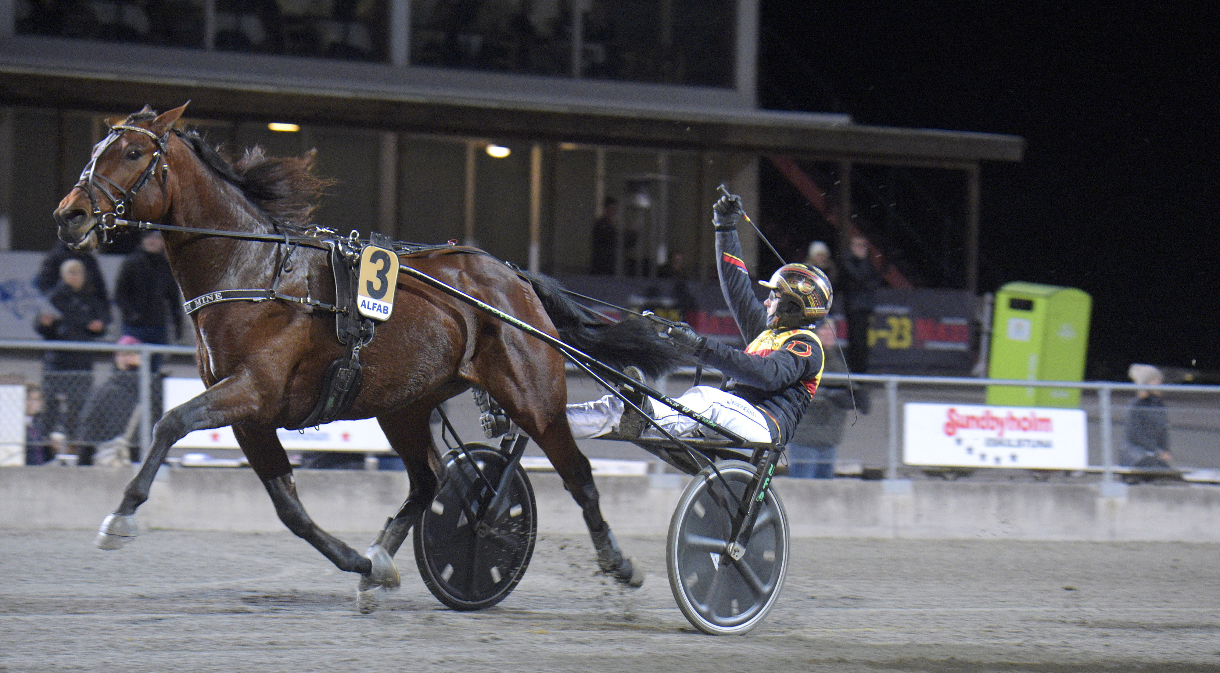 Uppsnack V85 travtips